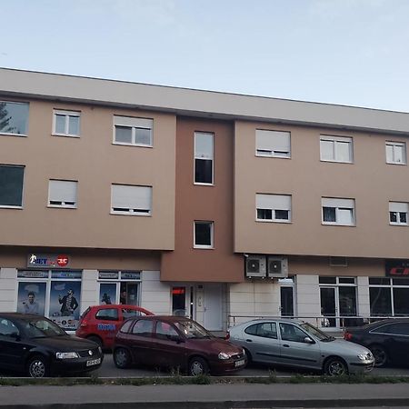 ליבנו Apartman Bistrica מראה חיצוני תמונה