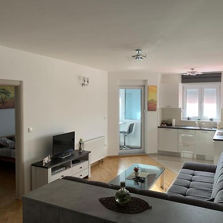 ליבנו Apartman Bistrica מראה חיצוני תמונה